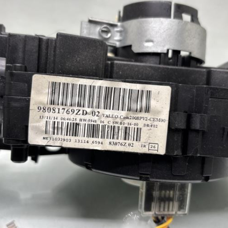 Com (Bloc Contacteur Tournant+Commodo Essuie Glace+Commodo Phare) PEUGEOT 208 1 Photo n°5