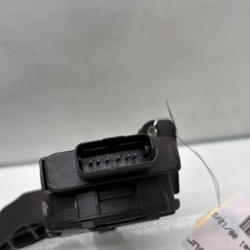 Pedale d'accelerateur PEUGEOT 208 1 Photo n°2