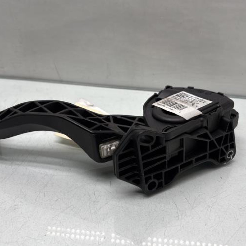 Pedale d'accelerateur PEUGEOT 208 1 Photo n°4