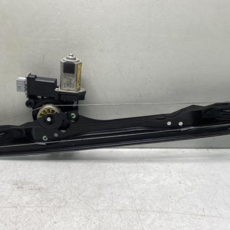 Leve vitre electrique avant gauche FIAT DOBLO 2 Photo n°1