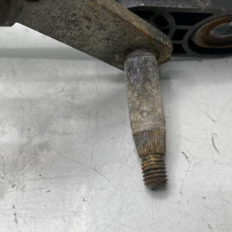 Moteur essuie glace avant FIAT DOBLO 2 Photo n°5