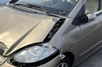 Moteur essuie glace avant MERCEDES CLASSE A 169