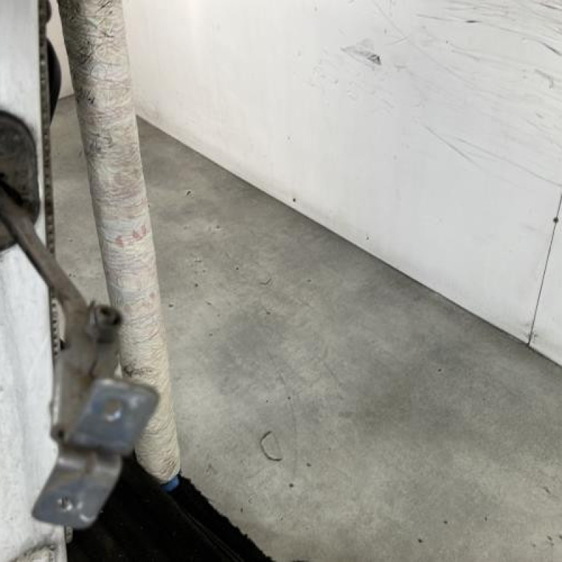 Porte de coffre droit DACIA DOKKER Photo n°7