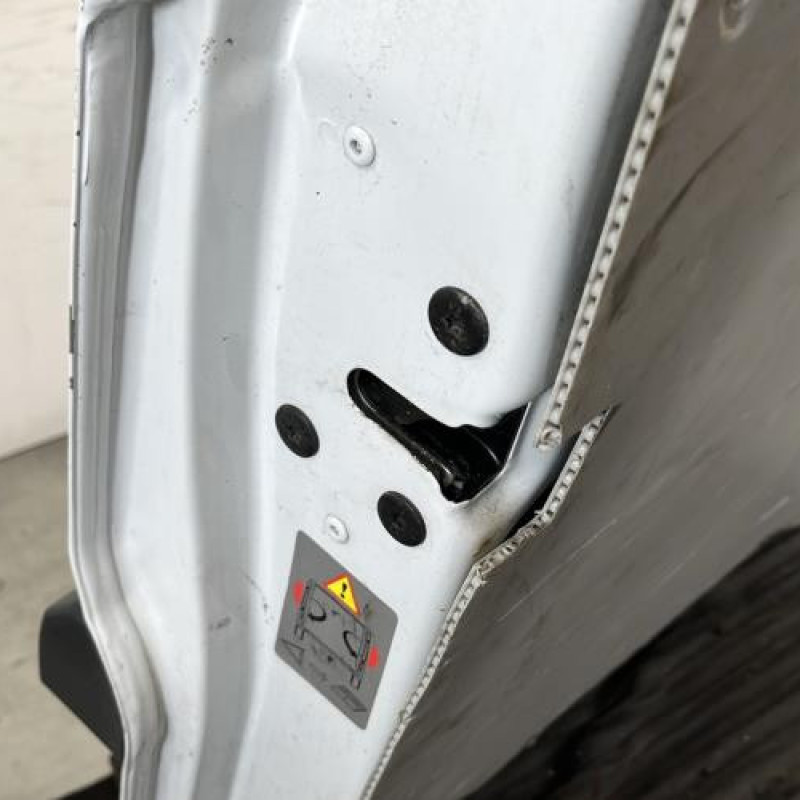 Porte de coffre gauche DACIA DOKKER Photo n°6