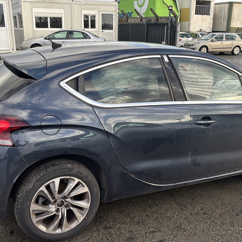 CITROEN DS4 PHASE 1 1.6 HDI - 8V TURBO Photo n°8