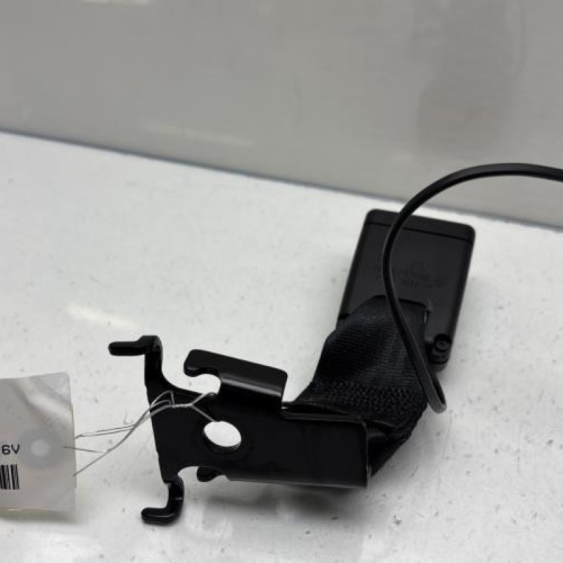 Attache ceinture arriere droit RENAULT MEGANE 4 Photo n°6