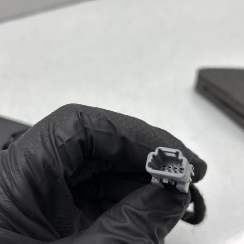 Attache ceinture arriere gauche RENAULT MEGANE 4 Photo n°3