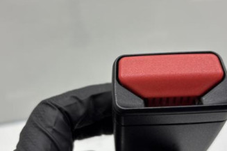 Attache ceinture avant gauche RENAULT MEGANE 4