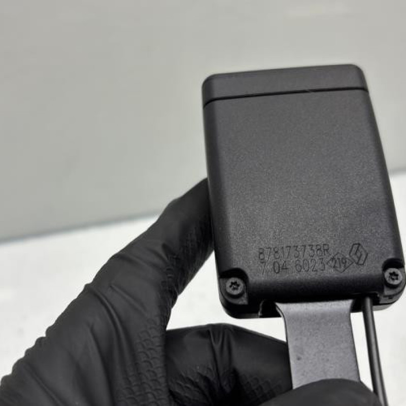 Attache ceinture avant gauche RENAULT MEGANE 4 Photo n°5