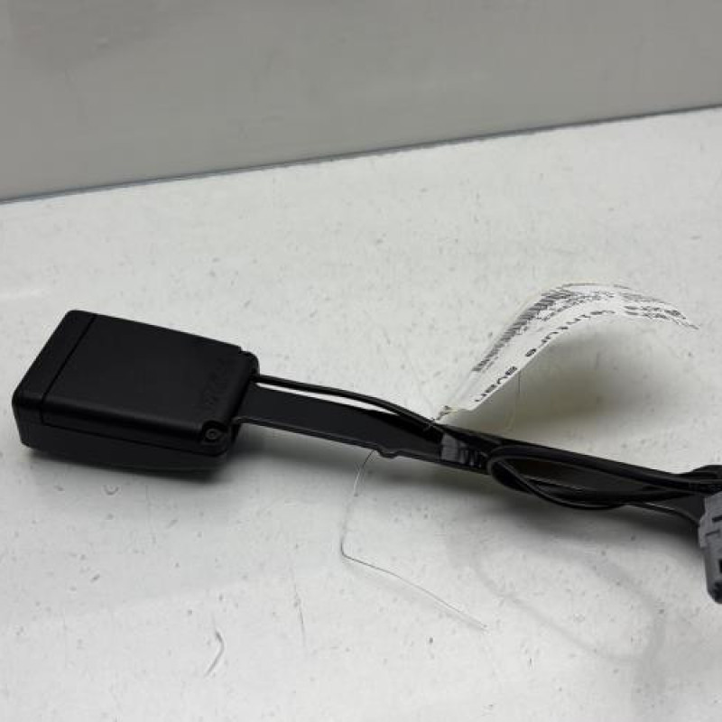 Attache ceinture avant gauche RENAULT MEGANE 4 Photo n°6