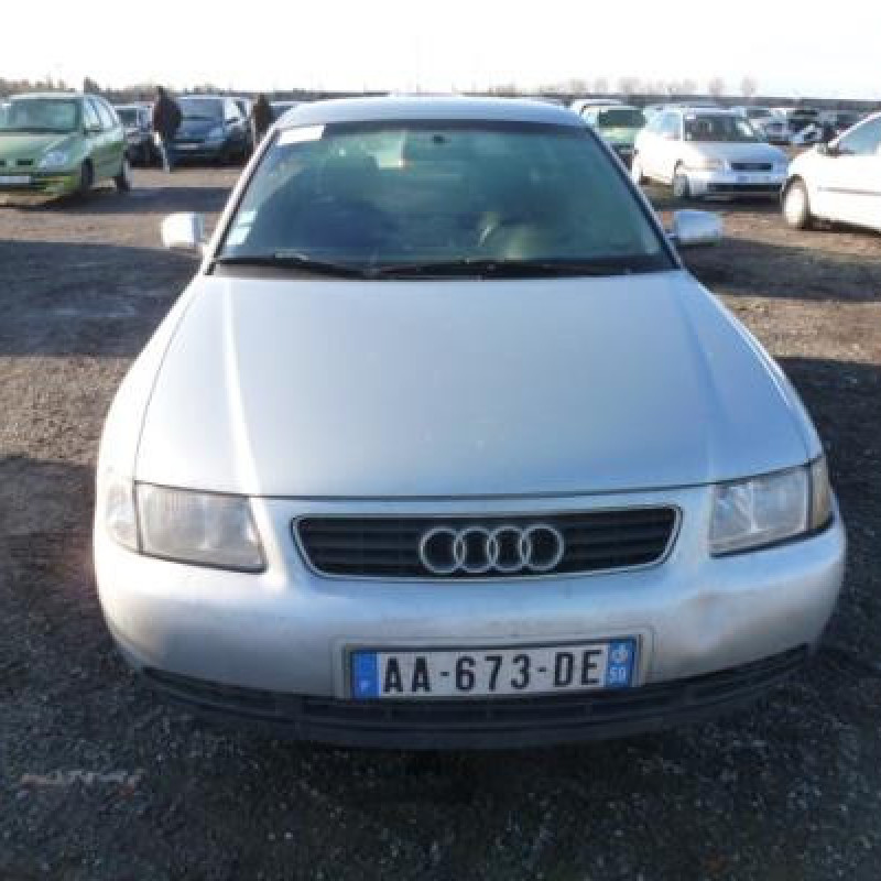 Face avant AUDI A3 1 Photo n°2