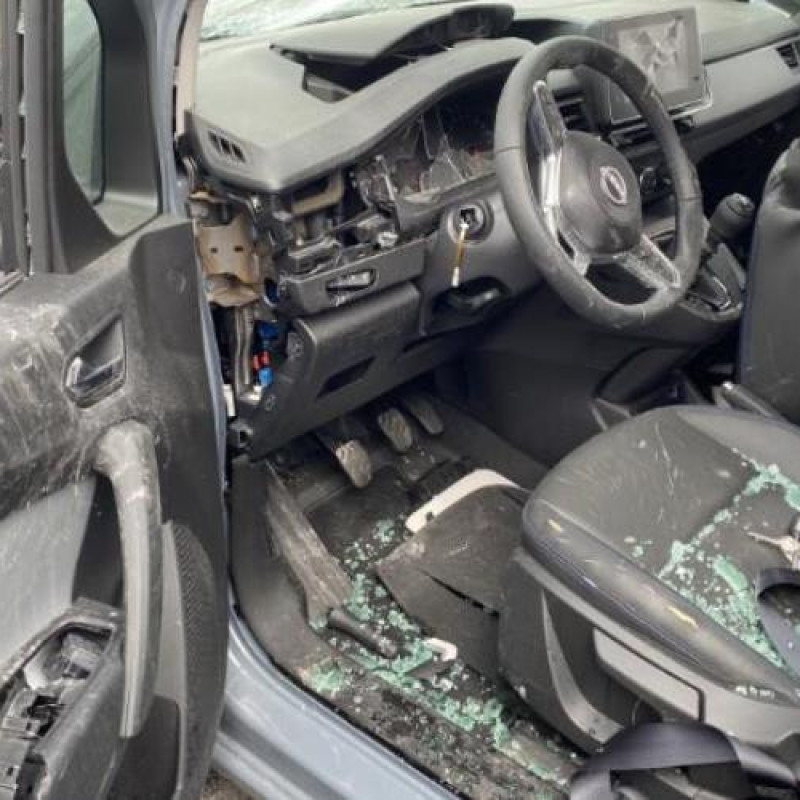 Poignee porte coffre gauche NISSAN TOWNSTAR Photo n°6