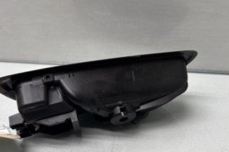 Poignee interieur arriere droit RENAULT MEGANE 4
