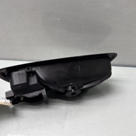 Poignee interieur arriere droit RENAULT MEGANE 4