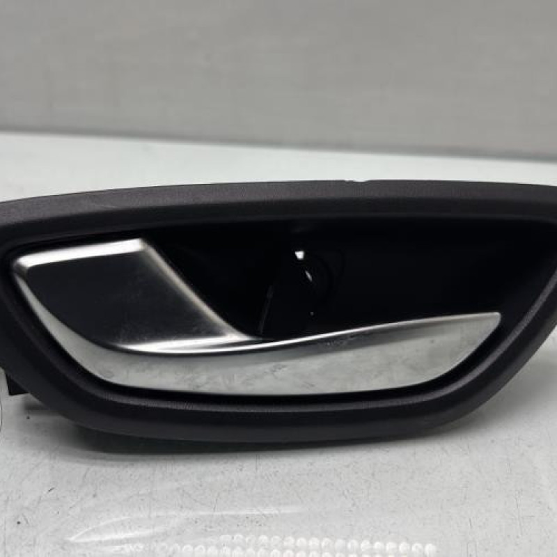 Poignee interieur arriere gauche RENAULT MEGANE 4 Photo n°1