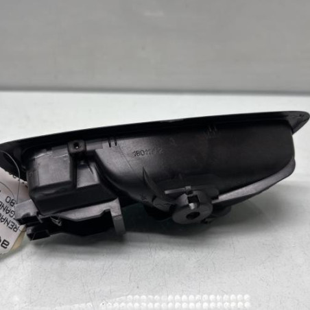 Poignee interieur avant droit RENAULT MEGANE 4