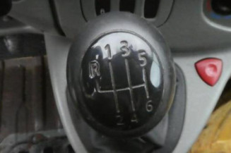 Feu arriere stop central RENAULT TRAFIC 2