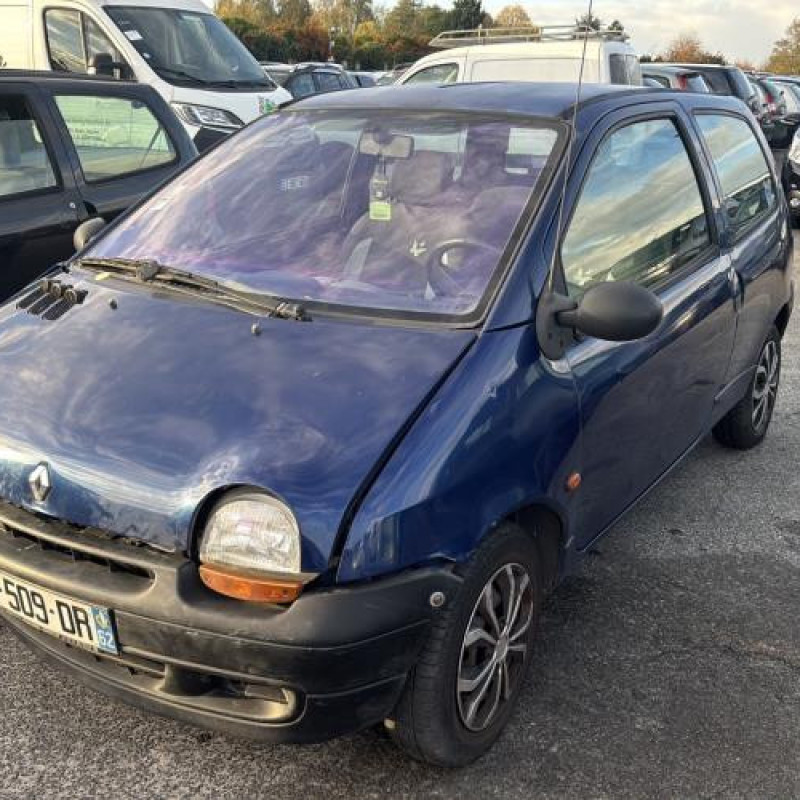 Feu arriere stop central RENAULT TWINGO 1 Photo n°2