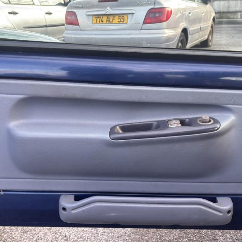 Feu arriere stop central RENAULT TWINGO 1 Photo n°11