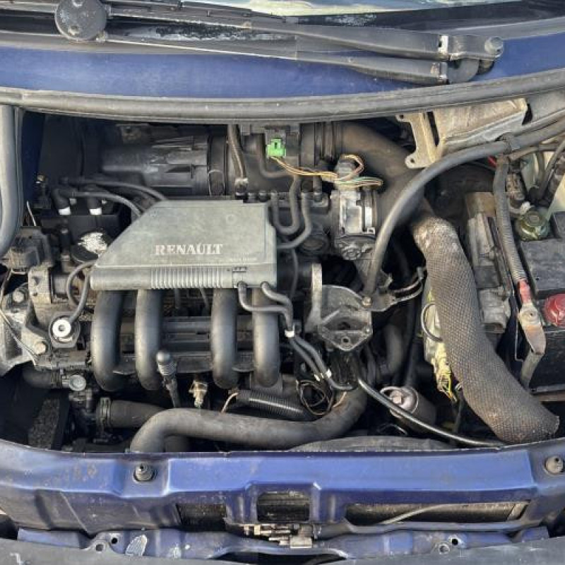 Feu arriere stop central RENAULT TWINGO 1 Photo n°20