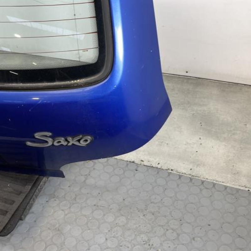 Malle/Hayon arriere CITROEN SAXO Photo n°4