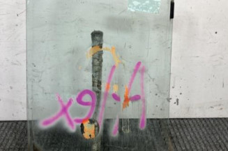 Vitre avant gauche PEUGEOT BOXER 1