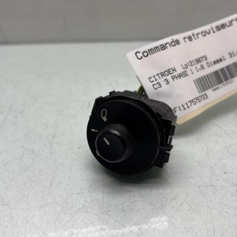 Commande retroviseurs CITROEN C3 3 Photo n°1