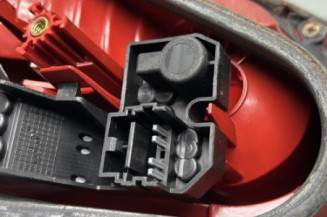 Feu arriere secondaire droit (feux) RENAULT VEL SATIS