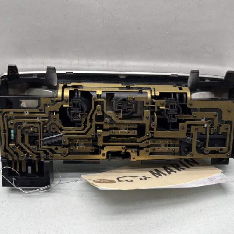 Eclairage de plafonnier RENAULT VEL SATIS Photo n°3