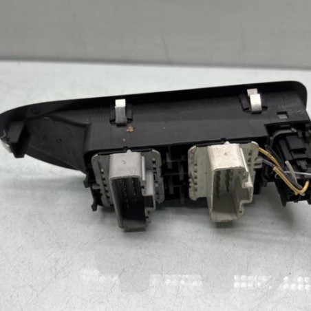 Interrupteur de leve vitre avant gauche RENAULT VEL SATIS
