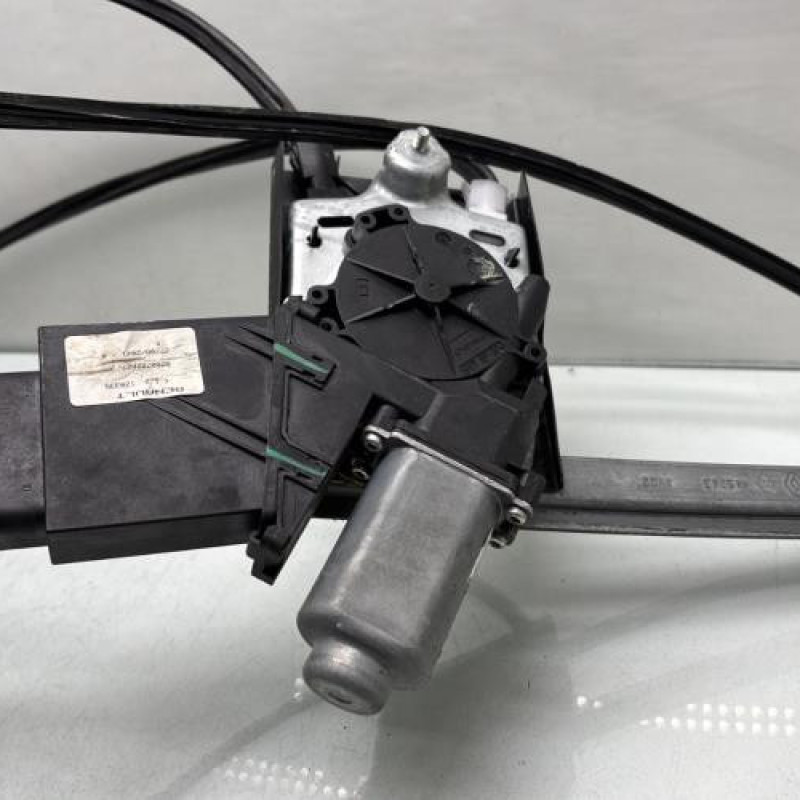 Leve vitre electrique avant gauche RENAULT VEL SATIS Photo n°6