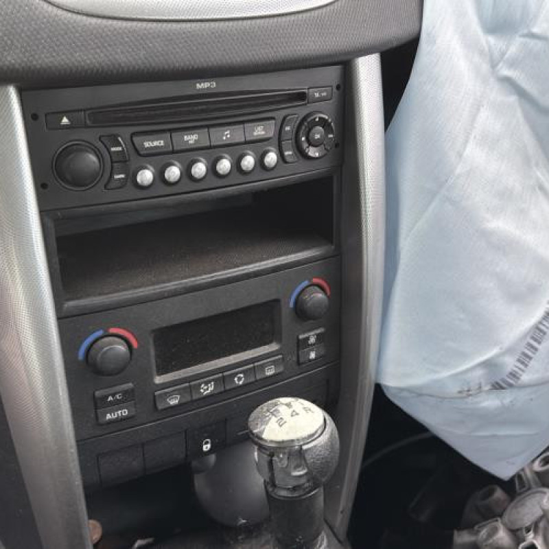 Glace retroviseur droit PEUGEOT 207 Photo n°20