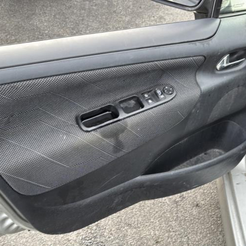 Ceinture arriere gauche PEUGEOT 207 Photo n°13