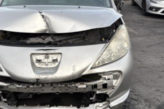 Attache ceinture arriere droit PEUGEOT 207