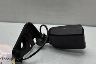 Attache ceinture arriere gauche PEUGEOT 207