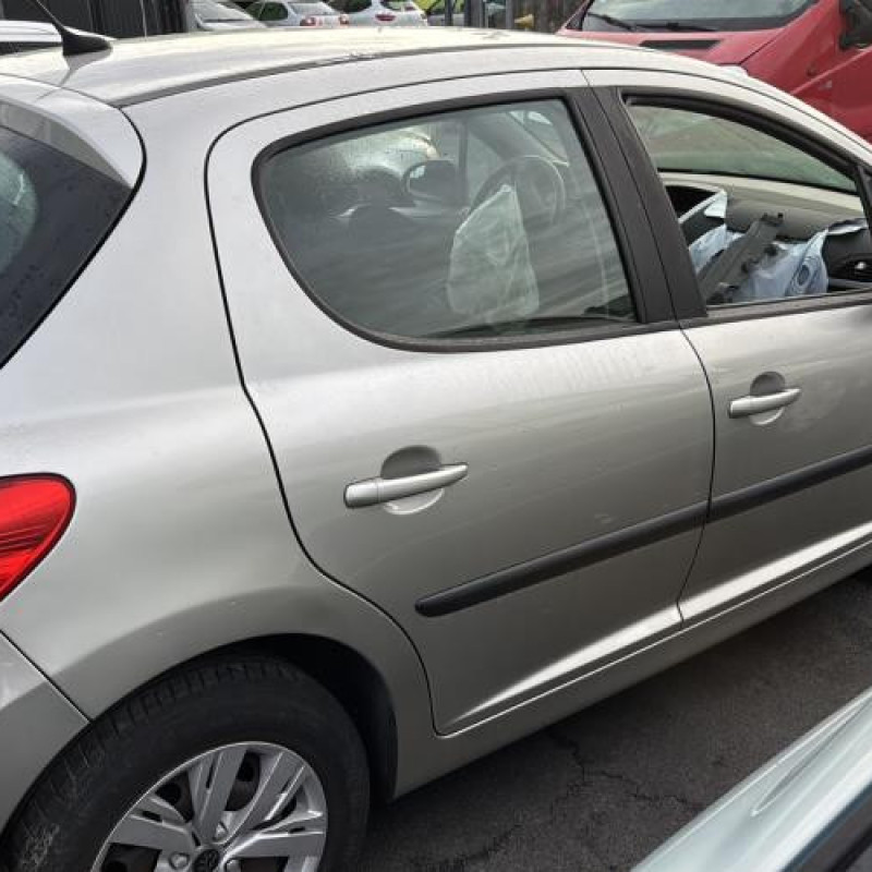 Attache ceinture arriere gauche PEUGEOT 207 Photo n°11