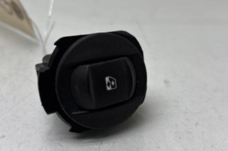 Interrupteur de leve vitre avant droit RENAULT VEL SATIS Photo n°1