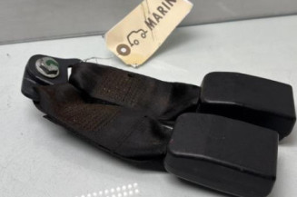 Attache ceinture arriere droit DACIA SANDERO 1