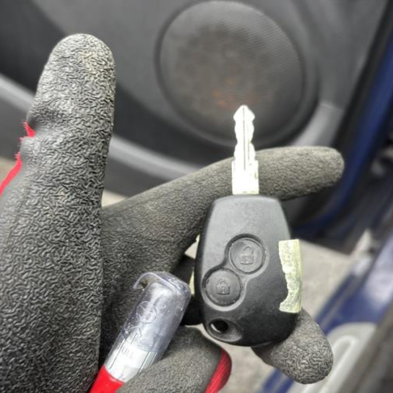 Attache ceinture arriere gauche DACIA SANDERO 1 Photo n°20