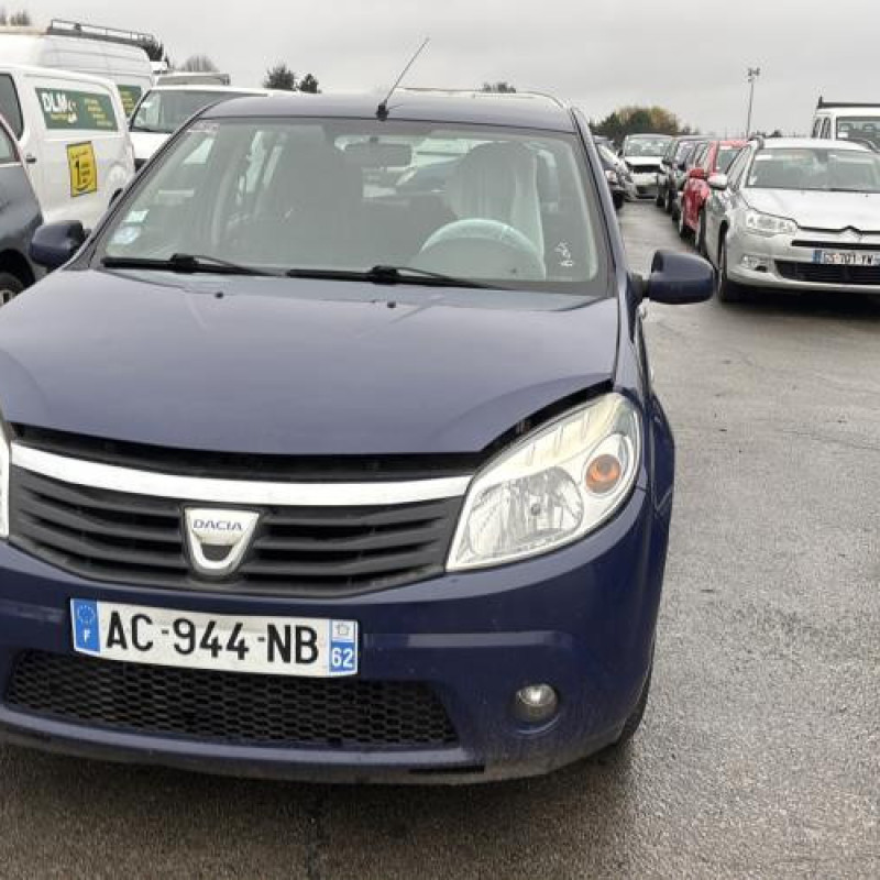 Feu arriere stop central DACIA SANDERO 1 Photo n°11