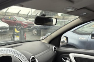 Feu arriere stop central DACIA SANDERO 1