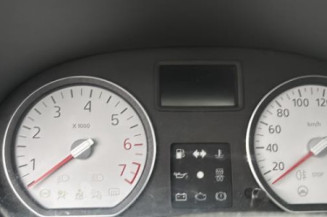 Feu arriere stop central DACIA SANDERO 1