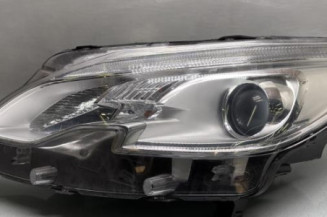 Optique avant principal gauche (feux)(phare) PEUGEOT 2008 1 Photo n°1