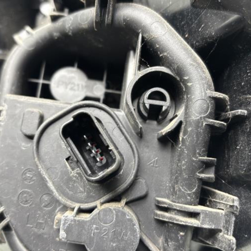 Feu arriere principal gauche (feux) RENAULT CAPTUR 1 Photo n°3