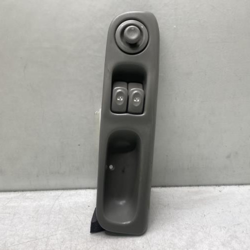 Interrupteur de leve vitre avant gauche RENAULT TWINGO 1 Photo n°1