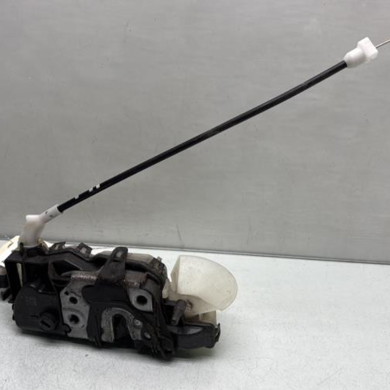 Serrure avant gauche CITROEN C5 2 Photo n°1