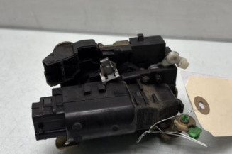 Serrure avant droit RENAULT MASTER 2