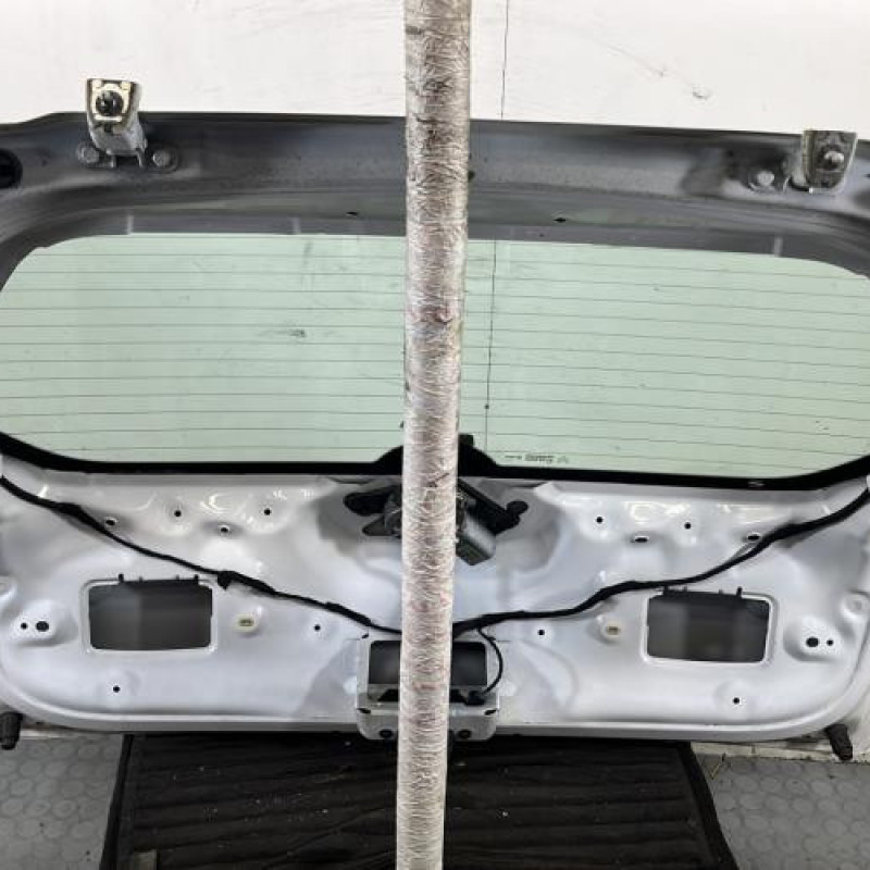 Malle/Hayon arriere CITROEN C3 2 Photo n°8