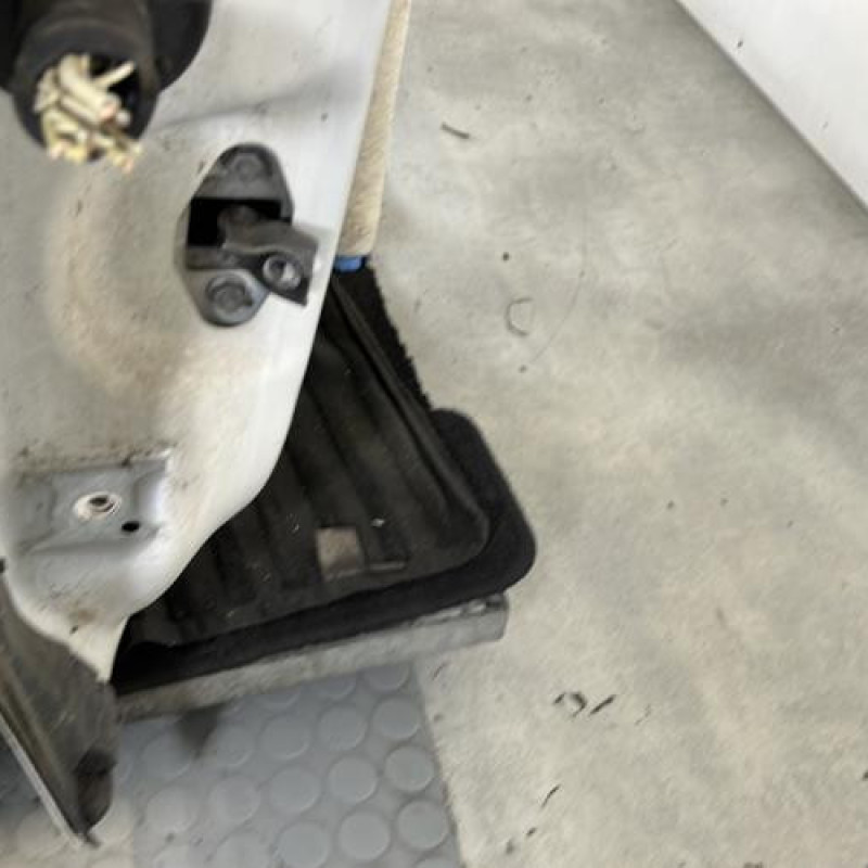 Porte avant droit CITROEN C3 2 Photo n°3