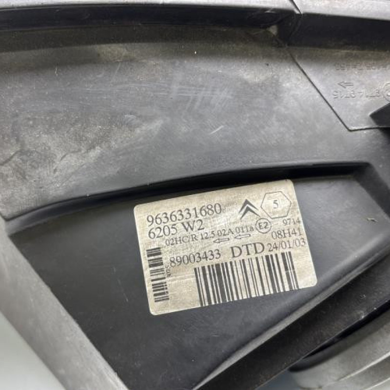 Optique avant principal droit (feux)(phare) CITROEN SAXO Photo n°5